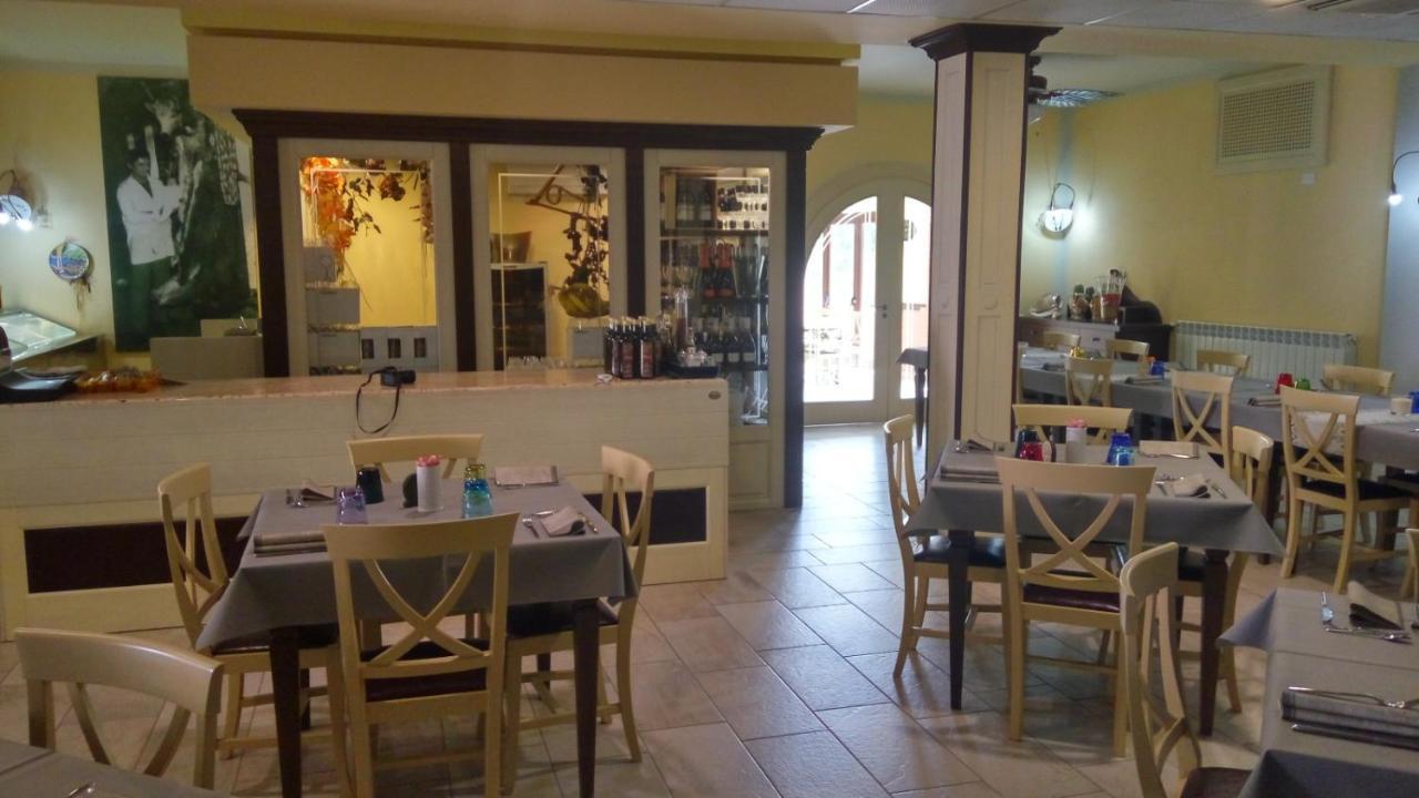 Relais Black Horse Millesimo Εξωτερικό φωτογραφία