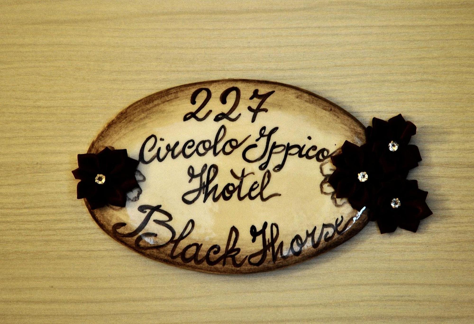Relais Black Horse Millesimo Δωμάτιο φωτογραφία