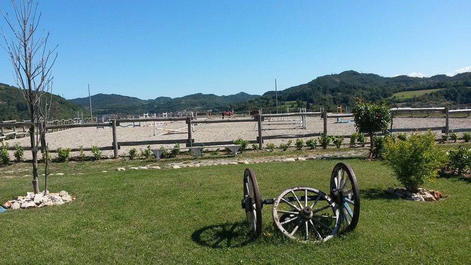 Relais Black Horse Millesimo Εξωτερικό φωτογραφία