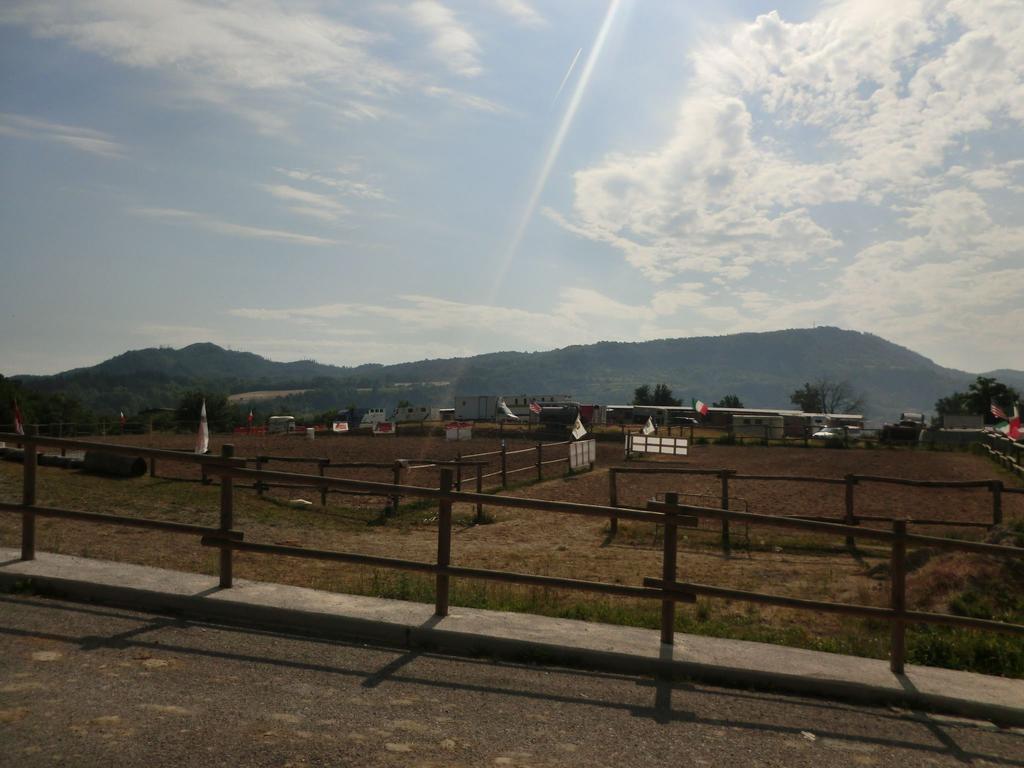 Relais Black Horse Millesimo Εξωτερικό φωτογραφία