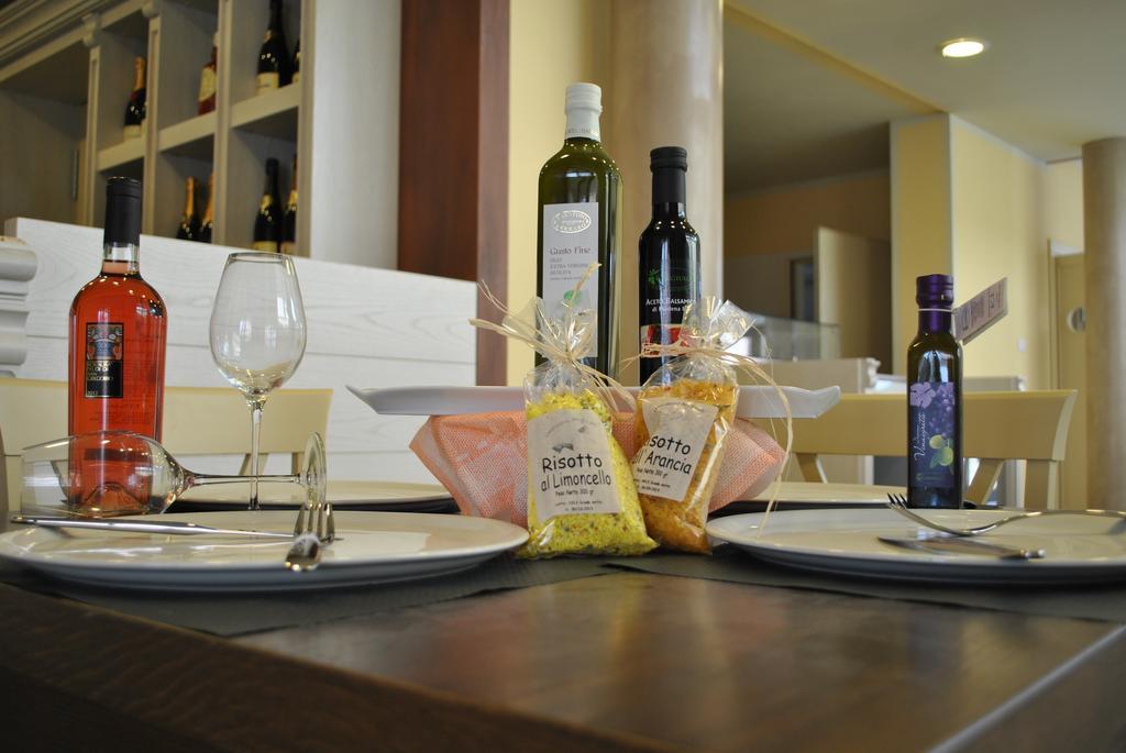 Relais Black Horse Millesimo Εξωτερικό φωτογραφία