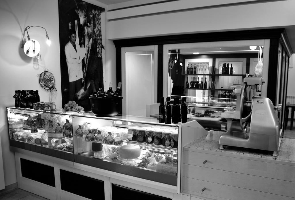Relais Black Horse Millesimo Εξωτερικό φωτογραφία